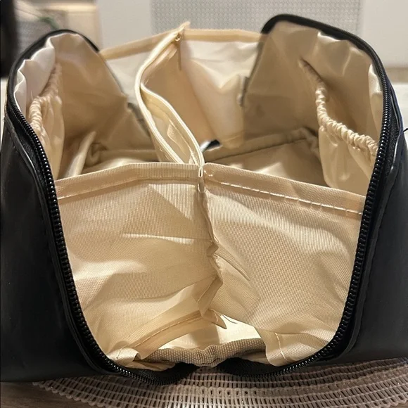 NEW Large Travel Makeup Bag - Black or Tan - Picture 11 of 16